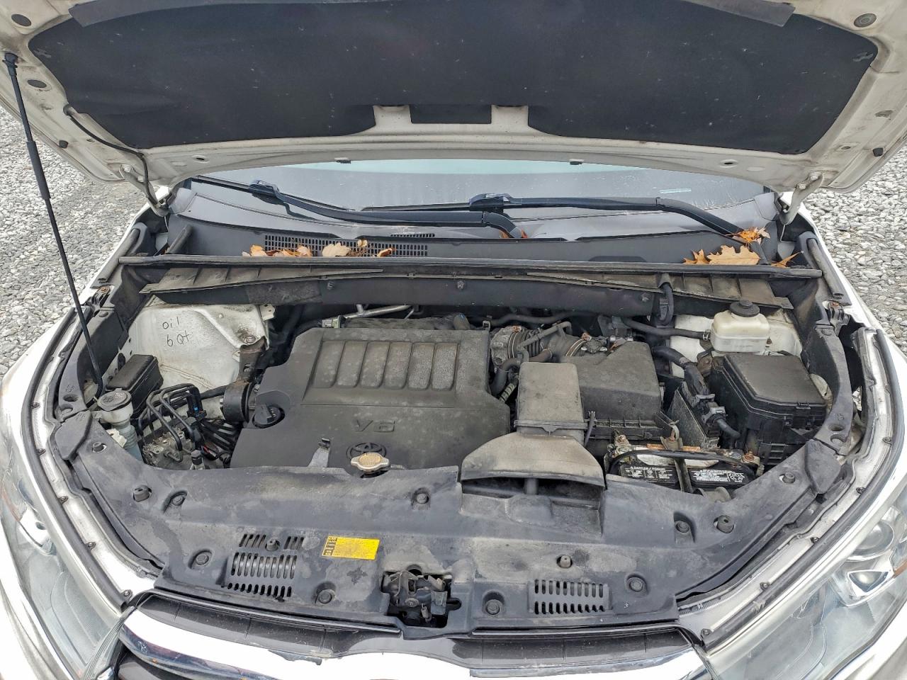 2015 Toyota Highlander Xle VIN: 5TDJKRFH9FS092733 Lot: 93673925