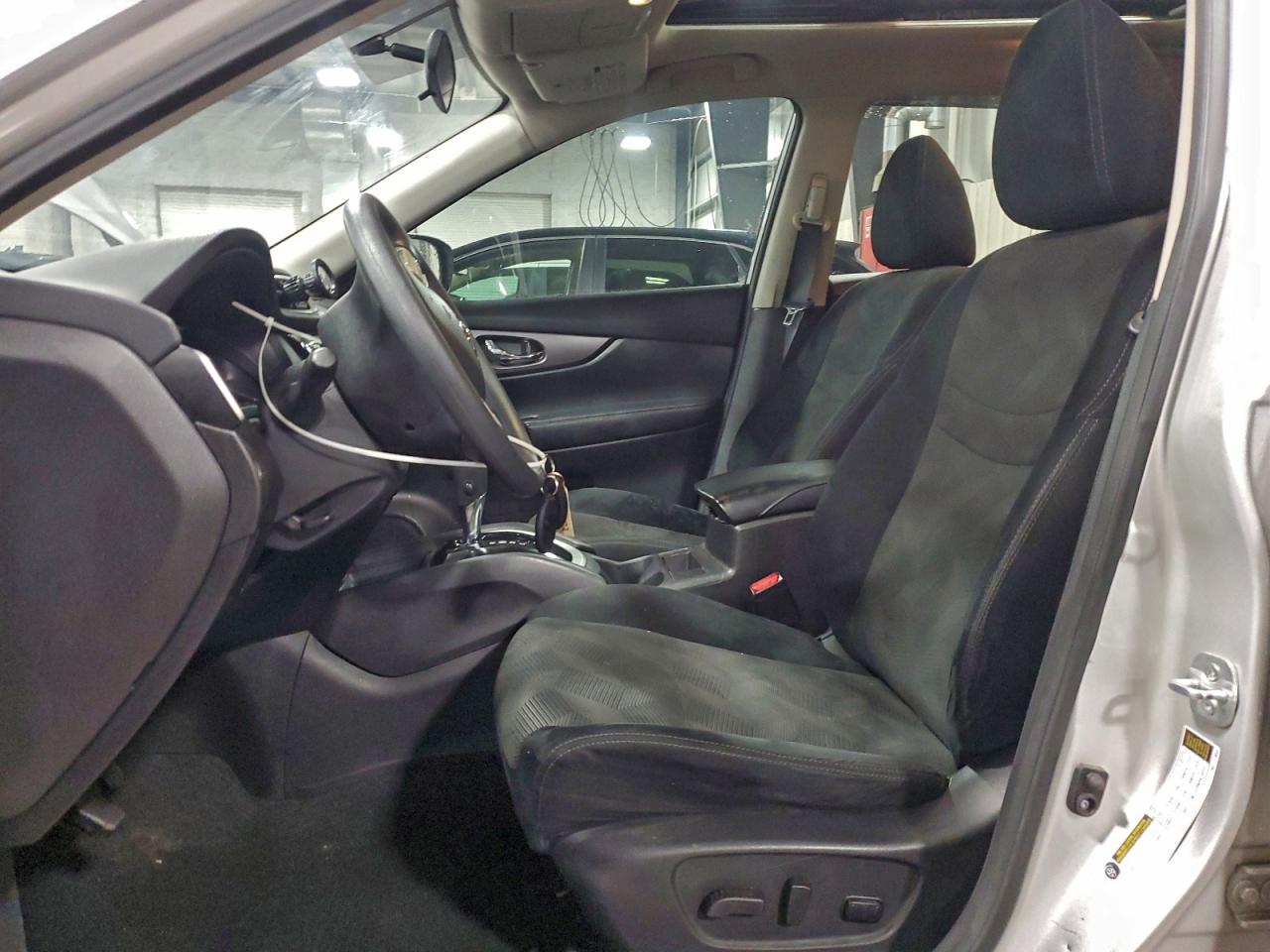 2015 Nissan Rogue S VIN: 5N1AT2MV3FC927574 Lot: 94300505