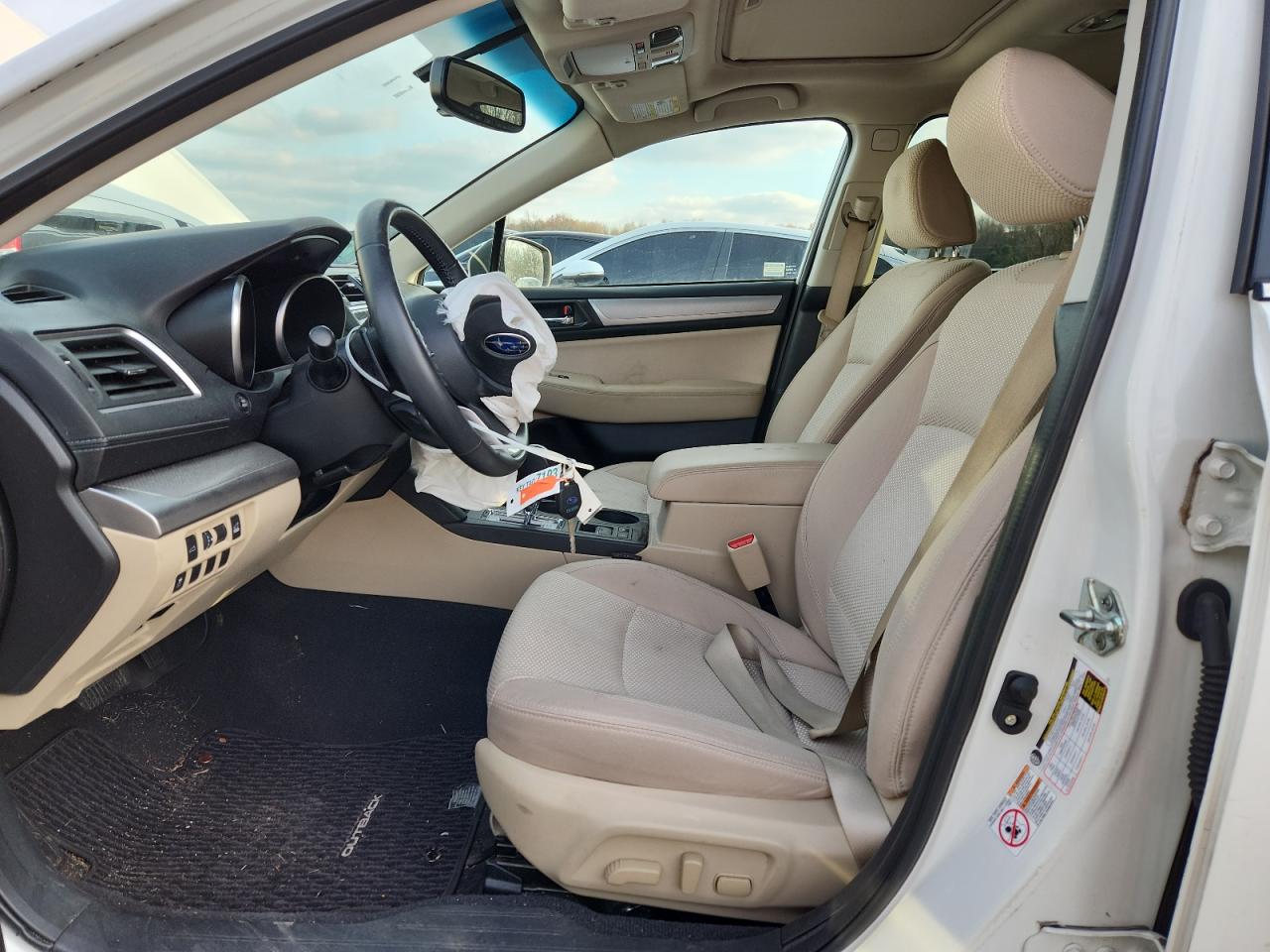 2018 Subaru Outback 2.5I Premium VIN: 4S4BSADC6J3223006 Lot: 93633045