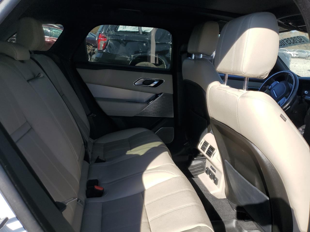 2018 Land Rover Range Rover Velar R-Dynamic Se VIN: SALYL2RX4JA713414 Lot: 92835105
