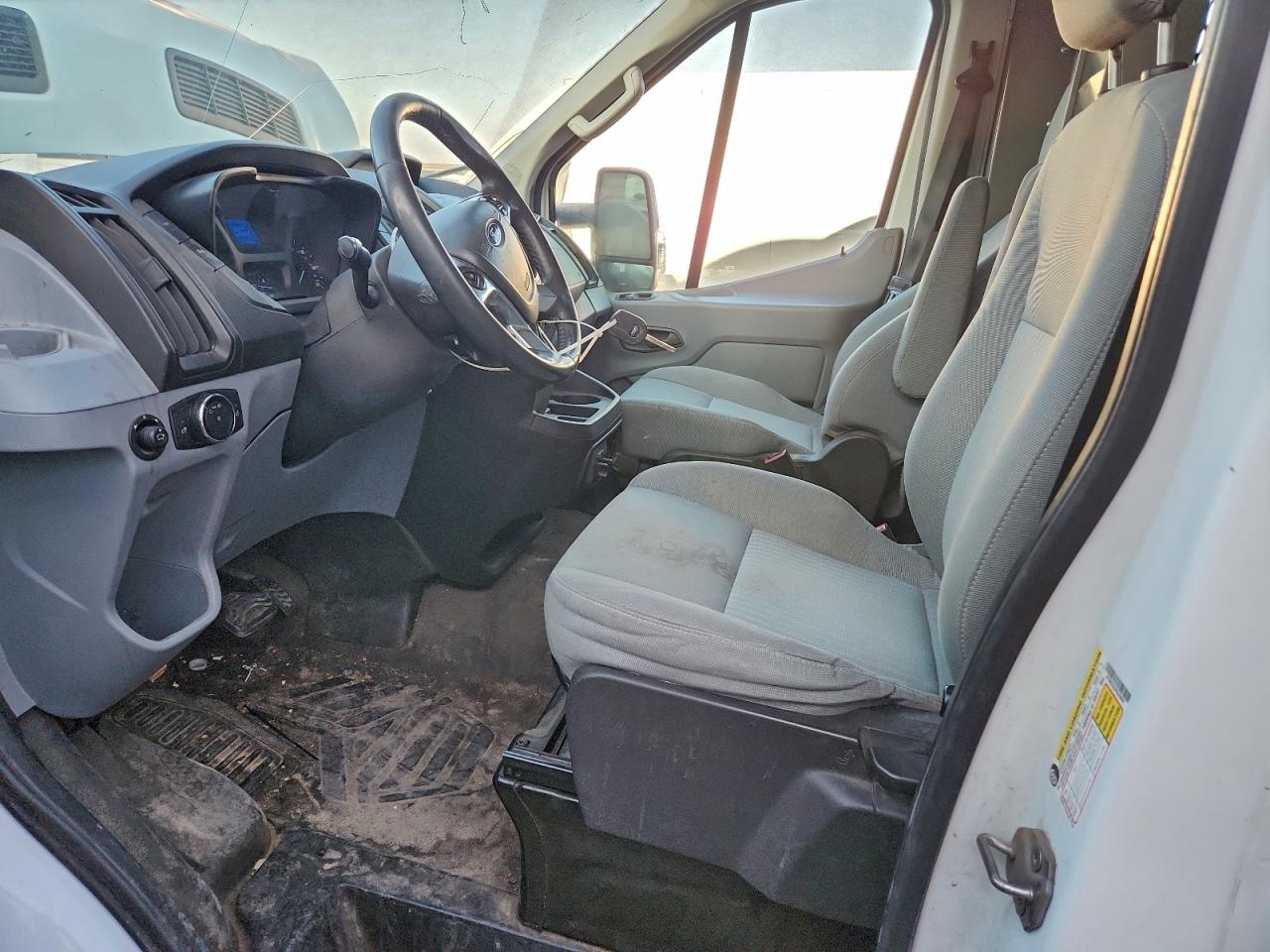 2015 Ford Transit T-250 VIN: 1FTNR2CG3FKA49691 Lot: 93141145