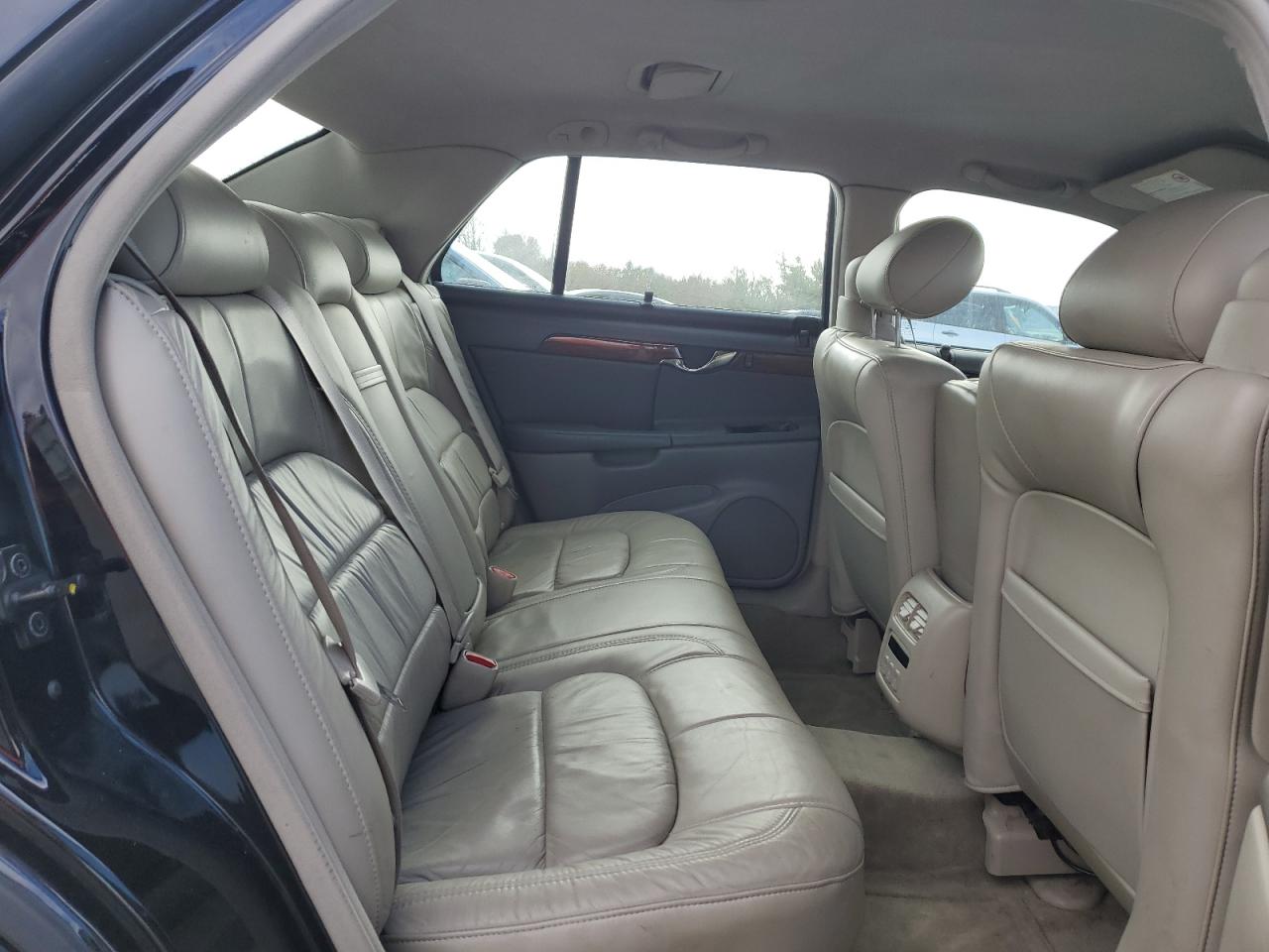 2003 Cadillac Deville Dhs VIN: 1G6KE57Y43U267001 Lot: 92169455