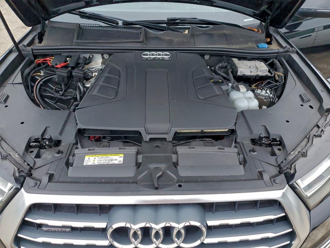2017 Audi Q7 Premium Plus VIN: WA1LAAF73HD049910 Lot: 94130795