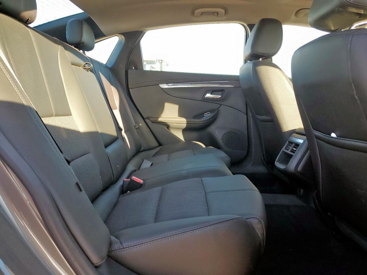 2018 Chevrolet Impala Lt VIN: 2G1105S34J9100739 Lot: 93142175