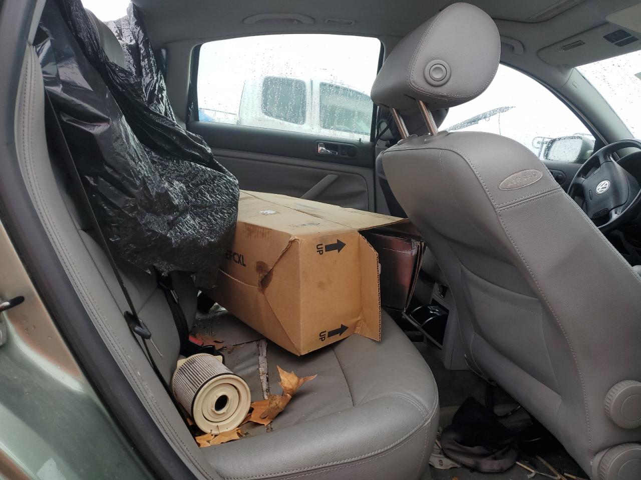 2004 Volkswagen Passat Gls VIN: WVWPD63B54E131047 Lot: 93721015