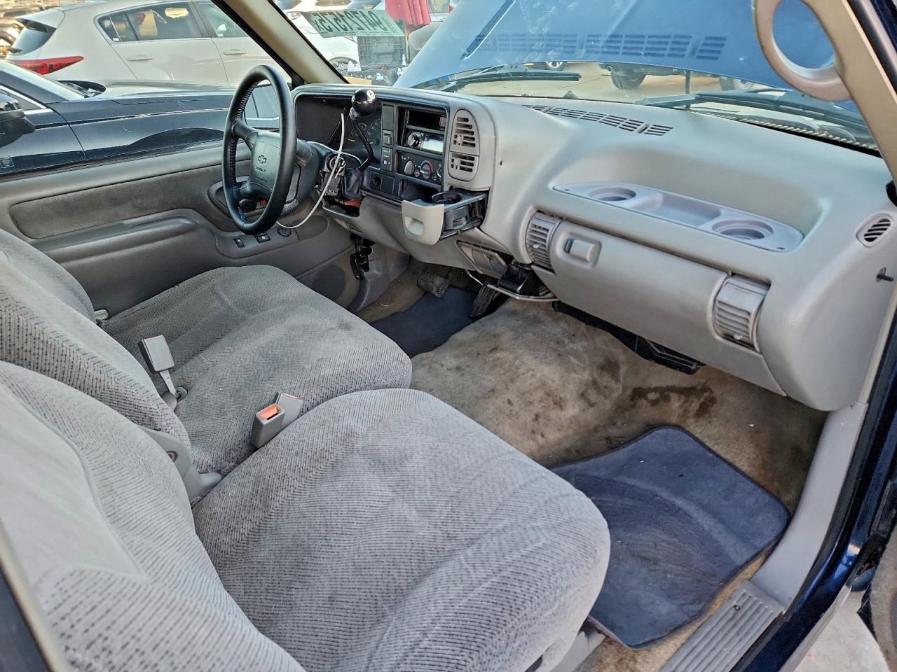 1996 Chevrolet Gmt-400 C1500 VIN: 1GCEC19R2TE228772 Lot: 94721575