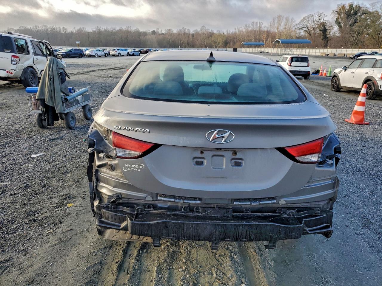 2014 Hyundai Elantra Se VIN: 5NPDH4AE9EH498561 Lot: 93129555