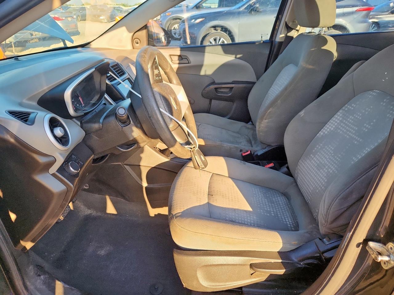 2019 Chevrolet Sonic Ls VIN: 1G1JB5SB3K4107445 Lot: 92170175