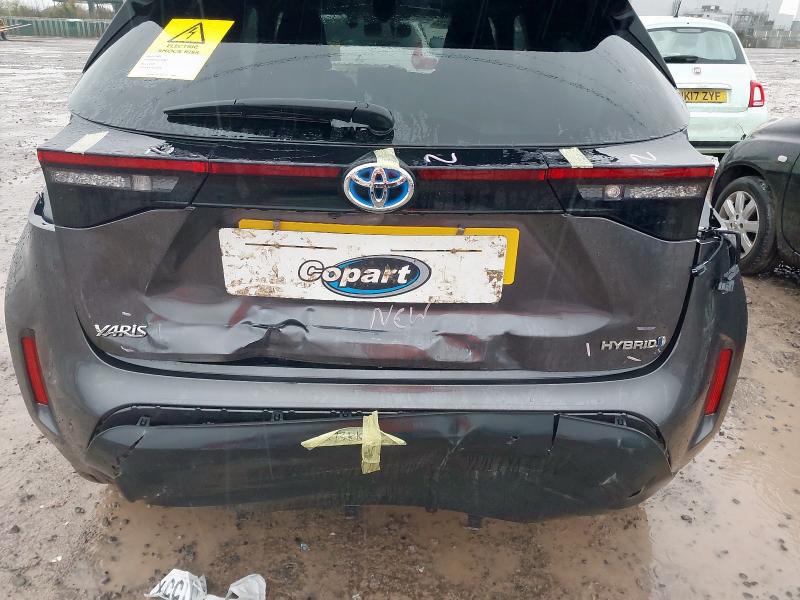 2024 TOYOTA YARIS CROSS 1.5 HYBRID DESIGN 5DR CVT