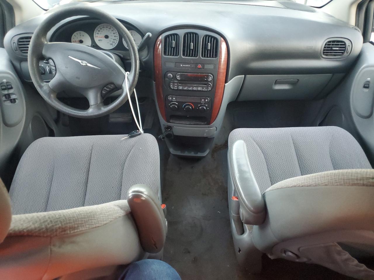 2007 Chrysler Town & Country Lx VIN: 1A4GJ45R97B131799 Lot: 91465275