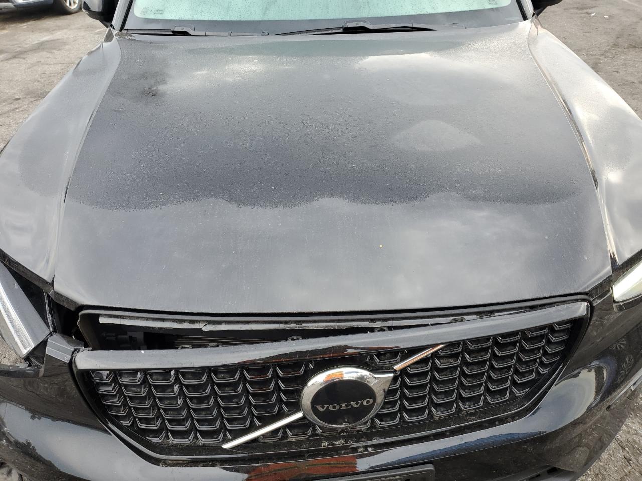 2025 Volvo Xc40 Plus VIN: YV4L12UCXS2510080 Lot: 92093745