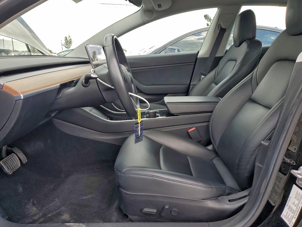 2019 Tesla Model 3 VIN: 5YJ3E1EB0KF384784 Lot: 92305135