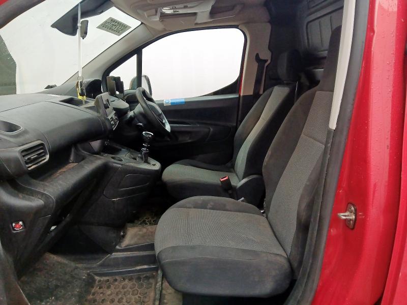 2019 PEUGEOT PARTNER S L2 