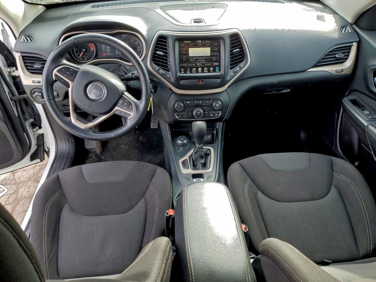 2016 Jeep Cherokee Latitude VIN: 1C4PJMCS4GW120715 Lot: 93767315