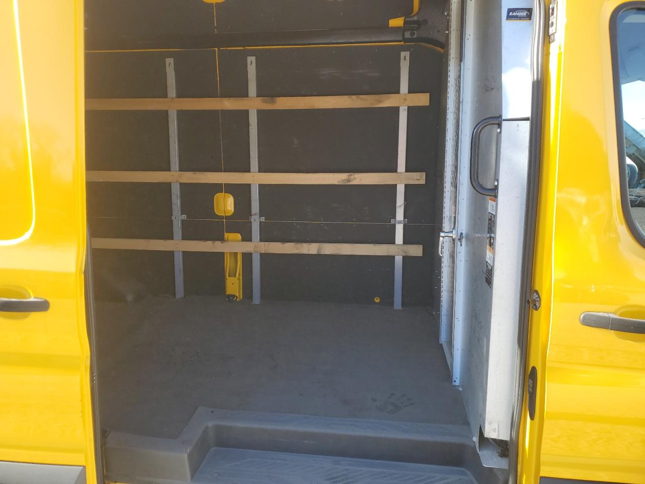 2021 Ford Transit Delivery Van VIN: 1FTBR1X87MKA53708 Lot: 92786885