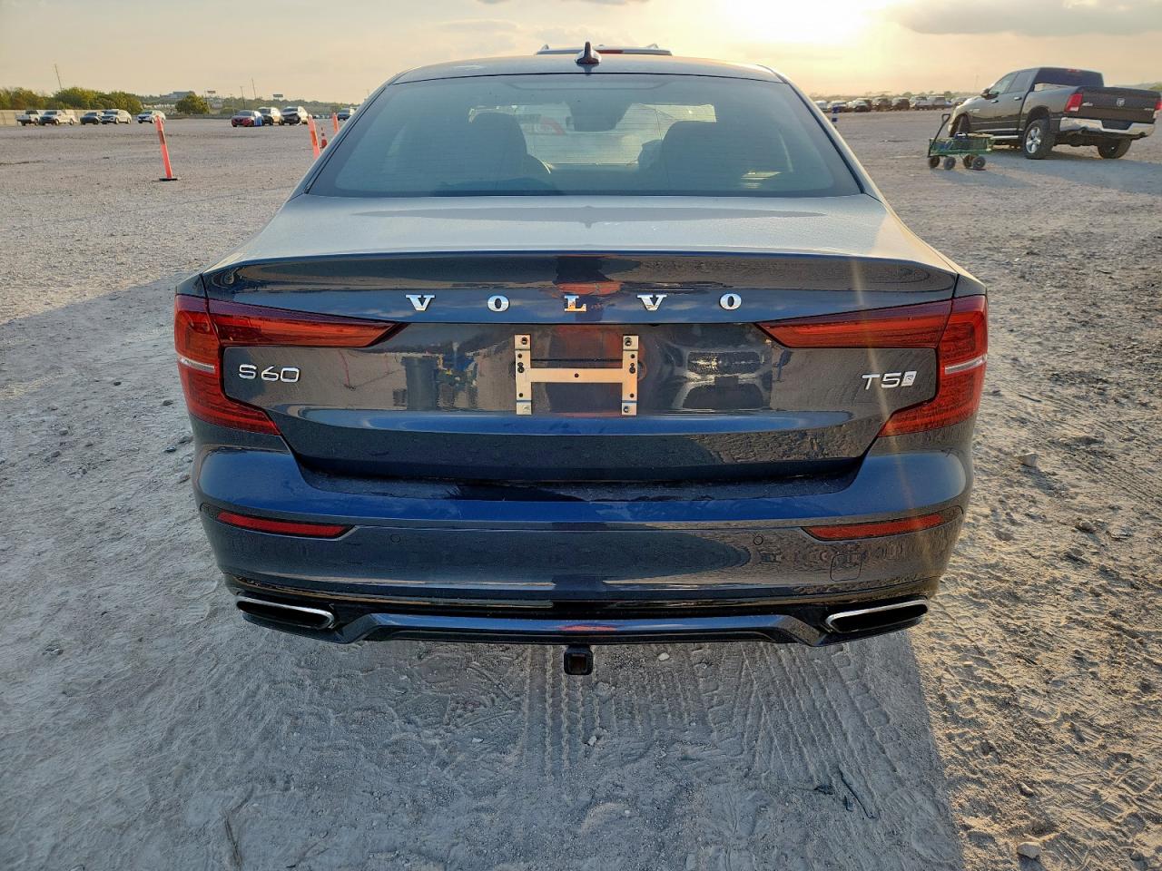 2019 Volvo S60 T5 R-Design VIN: 7JR102FM7KG006500 Lot: 93408415