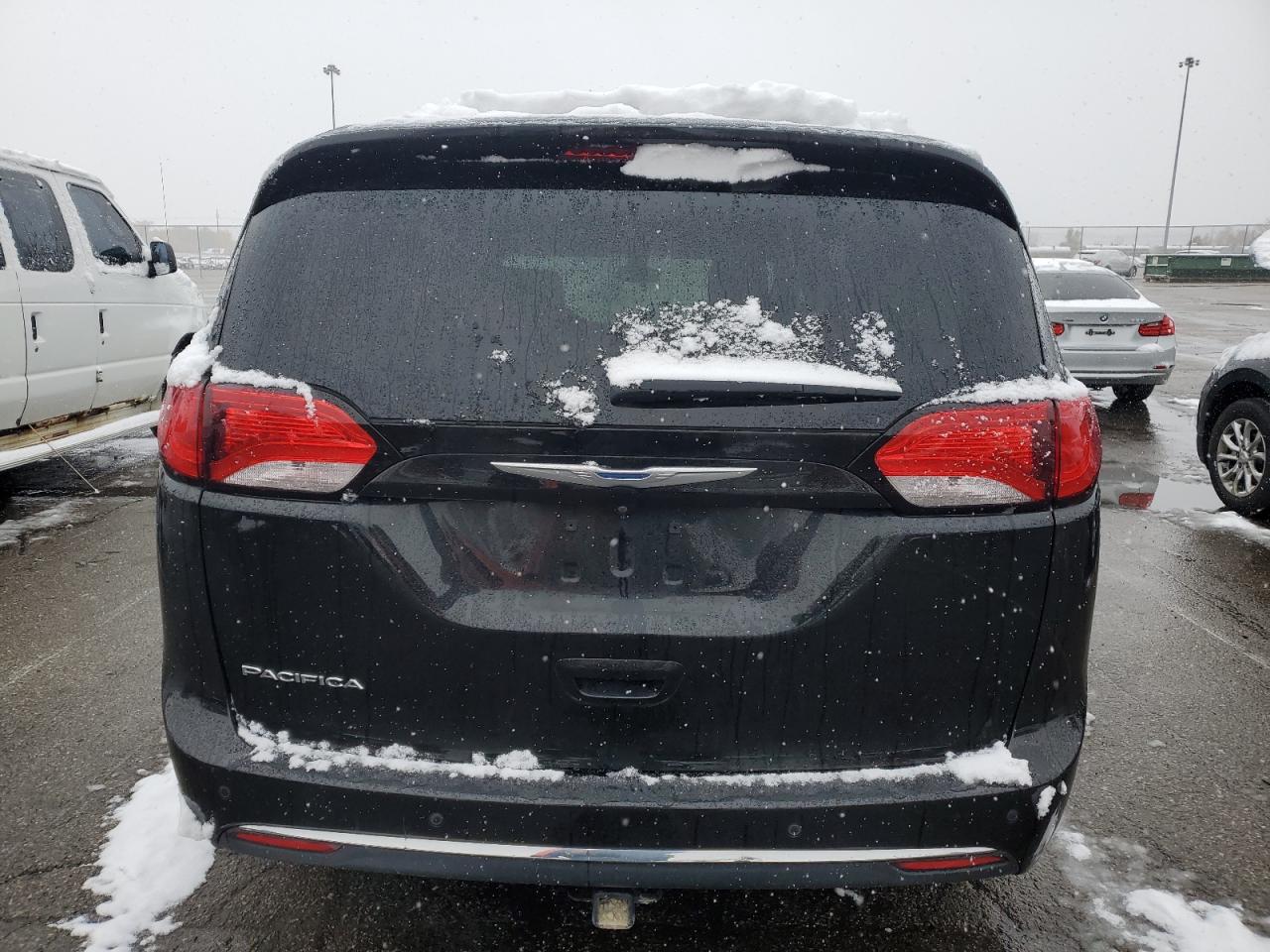 2018 Chrysler Pacifica Touring L VIN: 2C4RC1BG0JR100413 Lot: 91495075