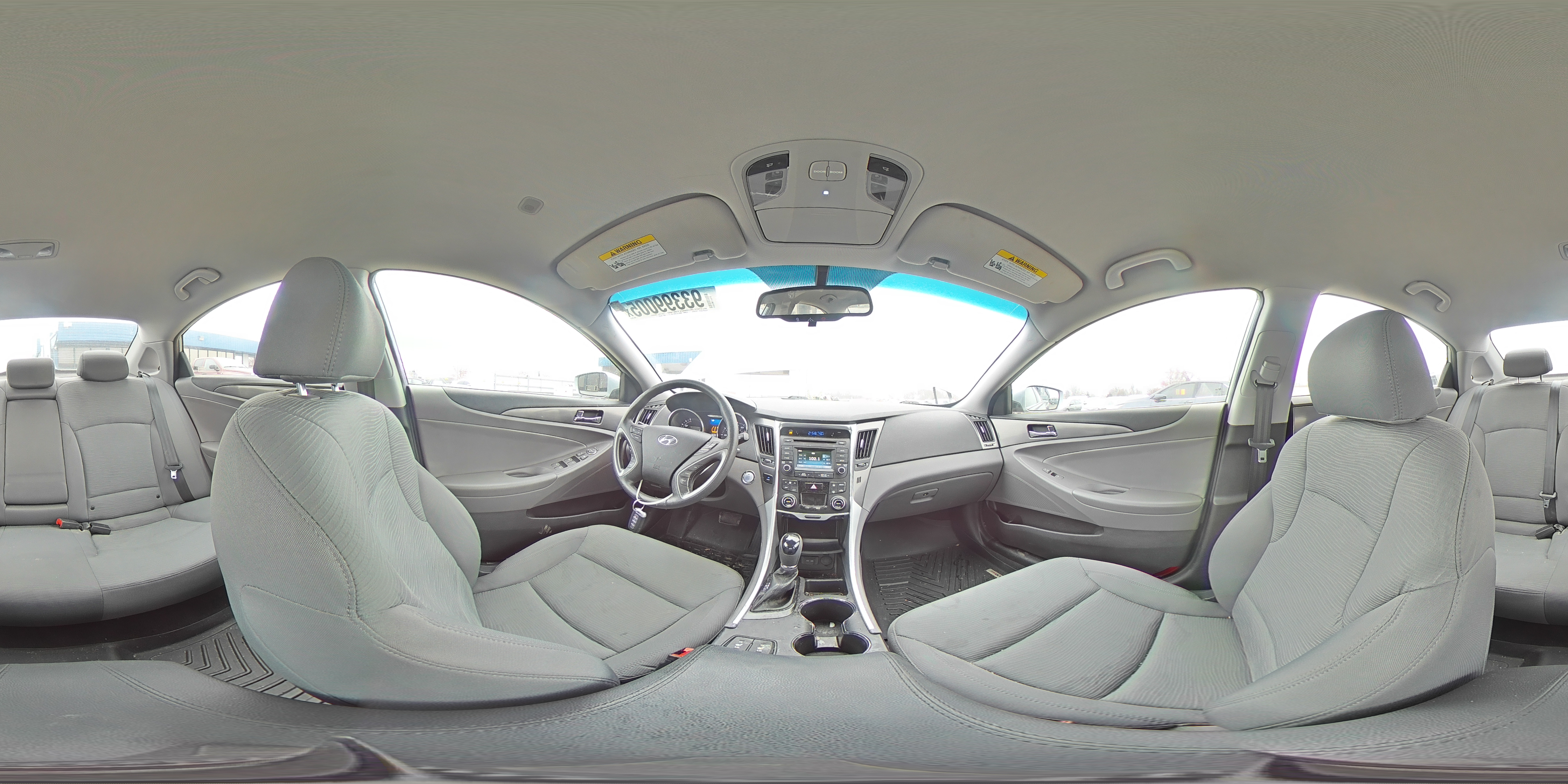 2015 Hyundai Sonata Hybrid VIN: KMHEC4A4XFA130422 Lot: 93399005