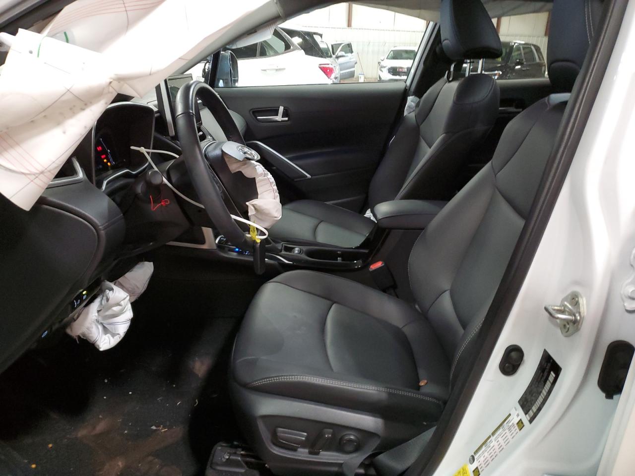 2024 Toyota Corolla Cross Xle VIN: 7MUDAABG1RV112739 Lot: 92132195