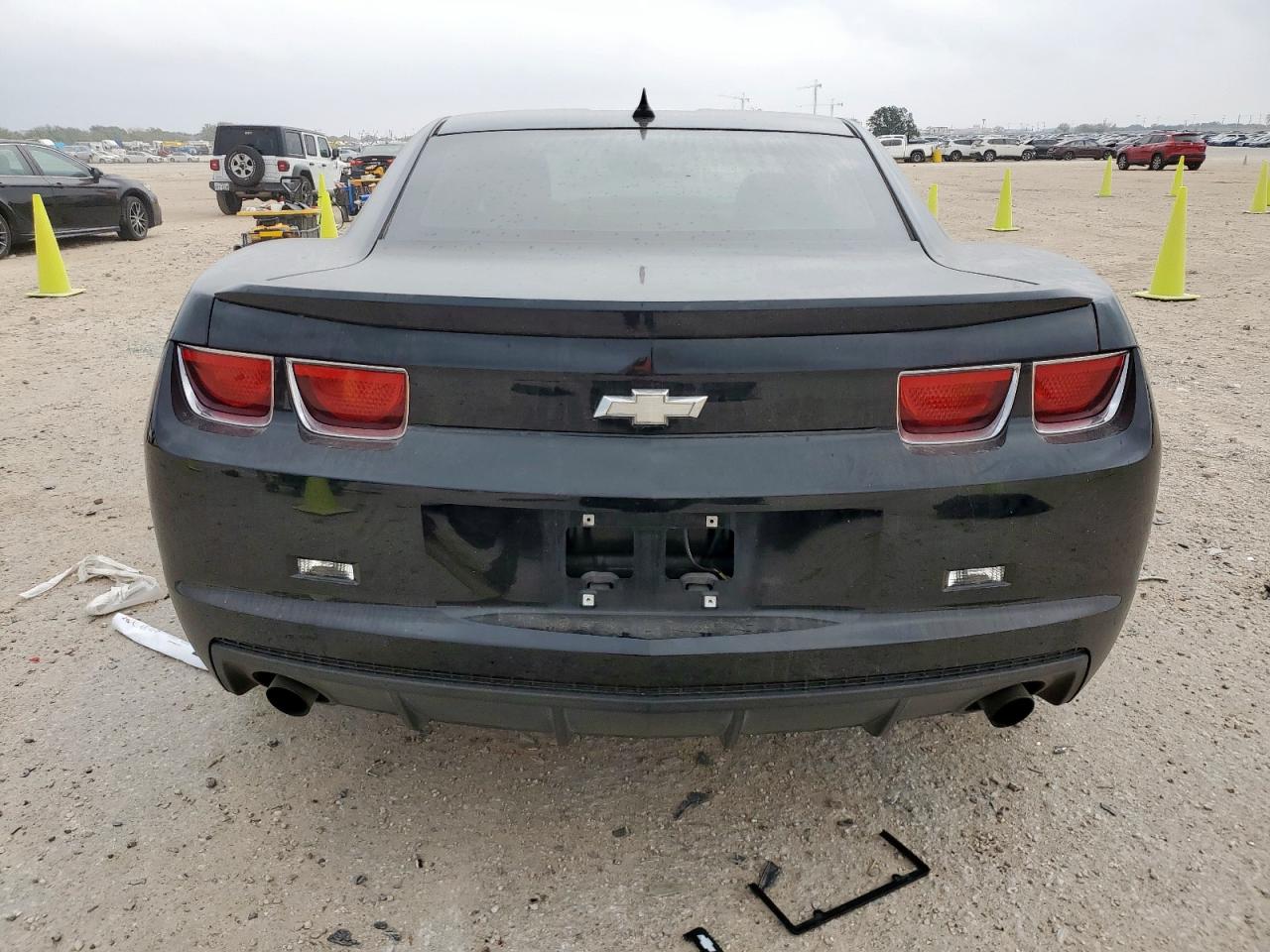 2013 Chevrolet Camaro Ls VIN: 2G1FA1E36D9237158 Lot: 93351305