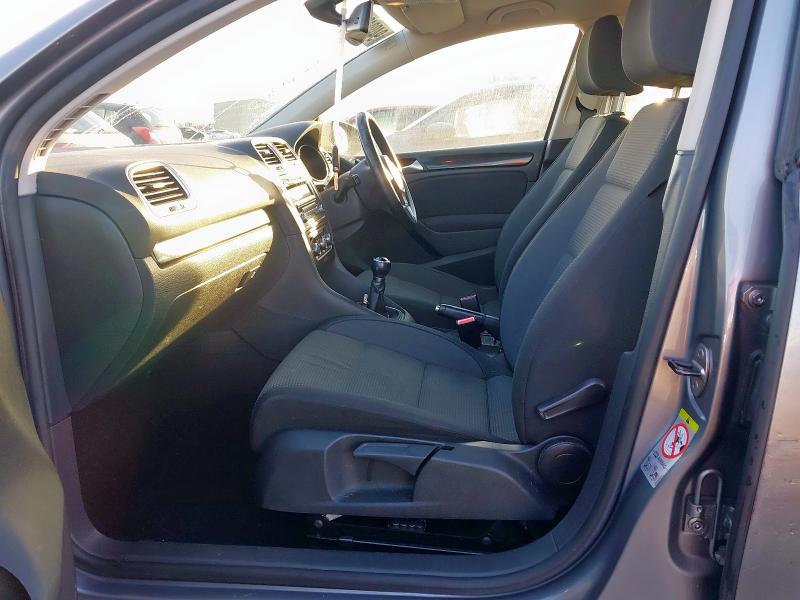 2009 VOLKSWAGEN GOLF SE