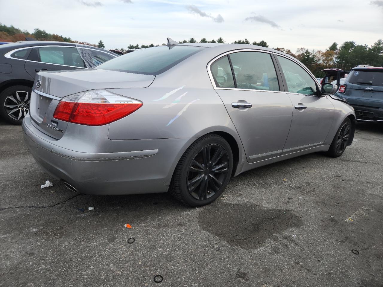 2009 Hyundai Genesis 4.6L VIN: KMHGC46F49U038096 Lot: 90986325