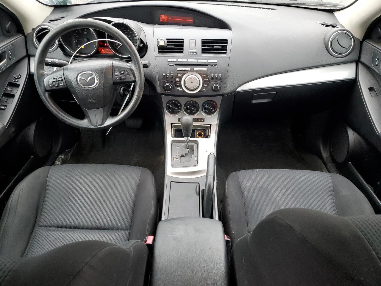 2011 Mazda 3 S VIN: JM1BL1L54B1381166 Lot: 90999735