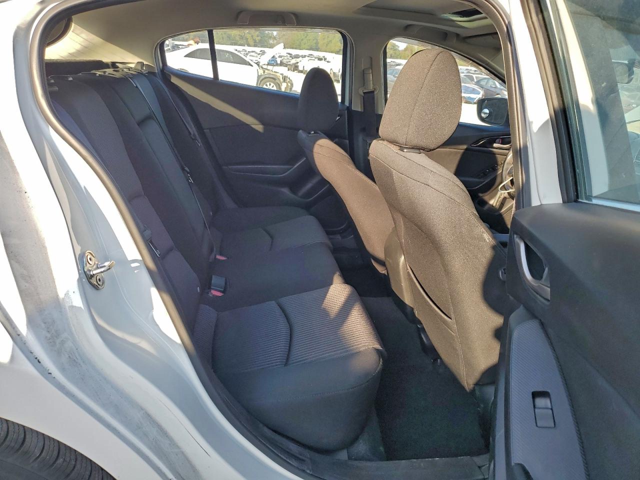 2014 Mazda 3 Touring VIN: JM1BM1L72E1172365 Lot: 94087935