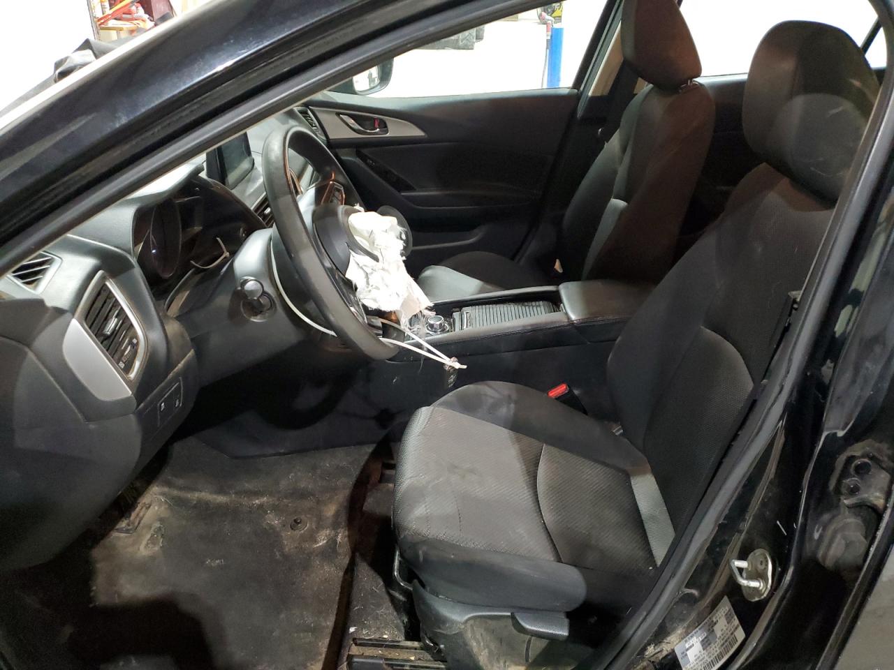 2018 Mazda 3 Sport VIN: 3MZBN1K77JM195424 Lot: 92381885