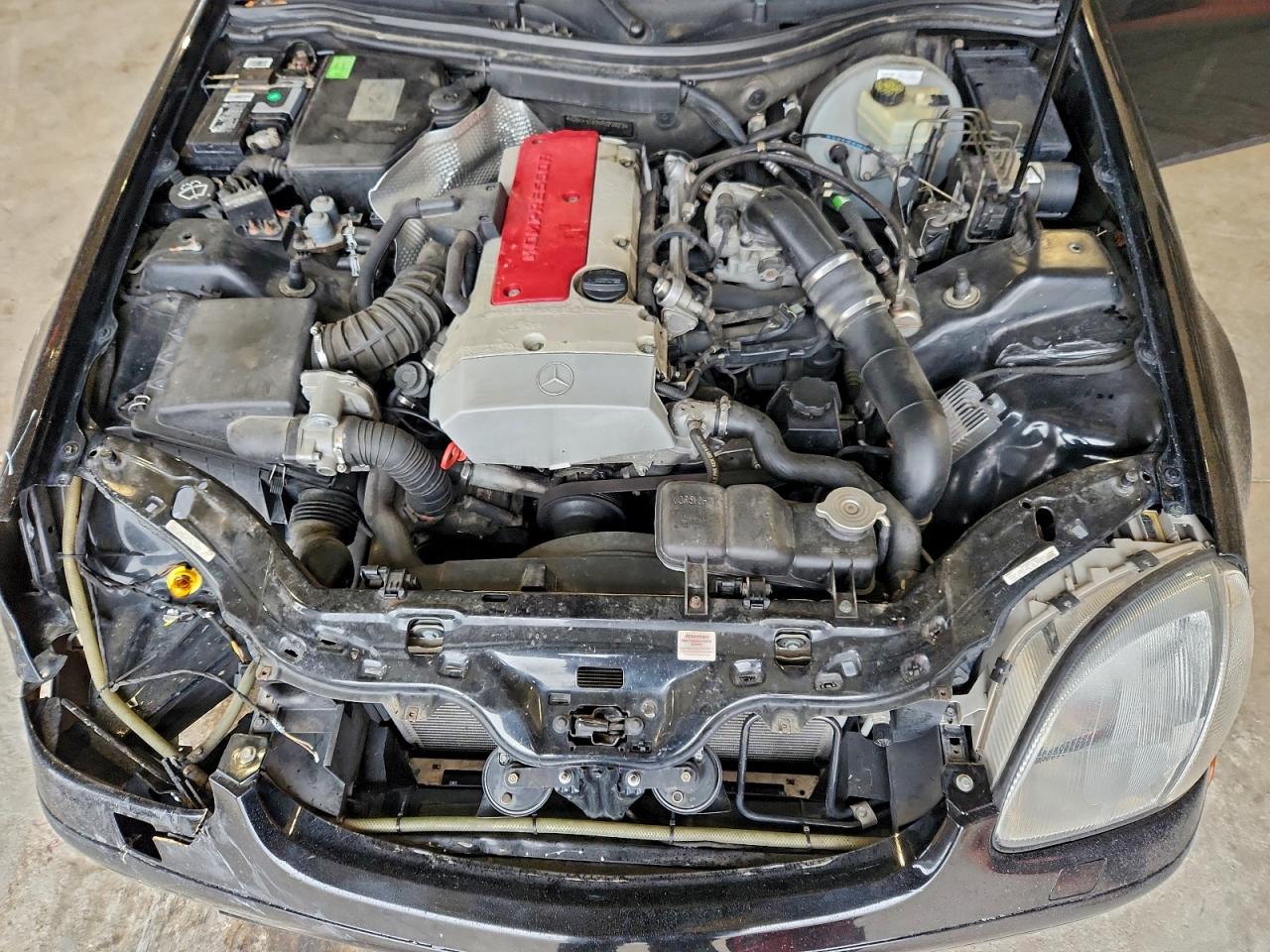 1998 Mercedes-Benz Slk 230 Kompressor VIN: WDBKK47F2WF070673 Lot: 93885755