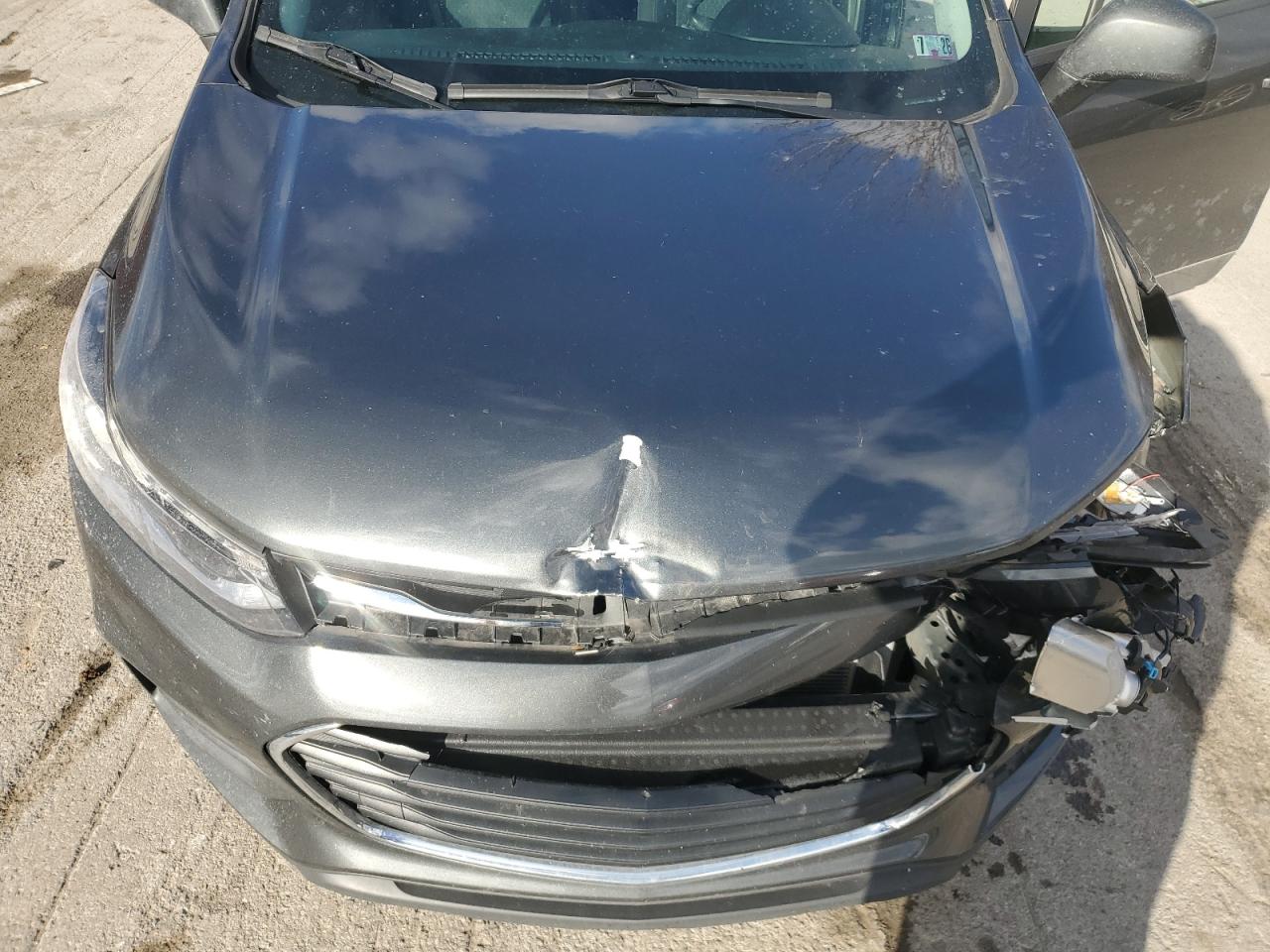 2020 Chevrolet Trax Ls VIN: 3GNCJKSB0LL138446 Lot: 92032535