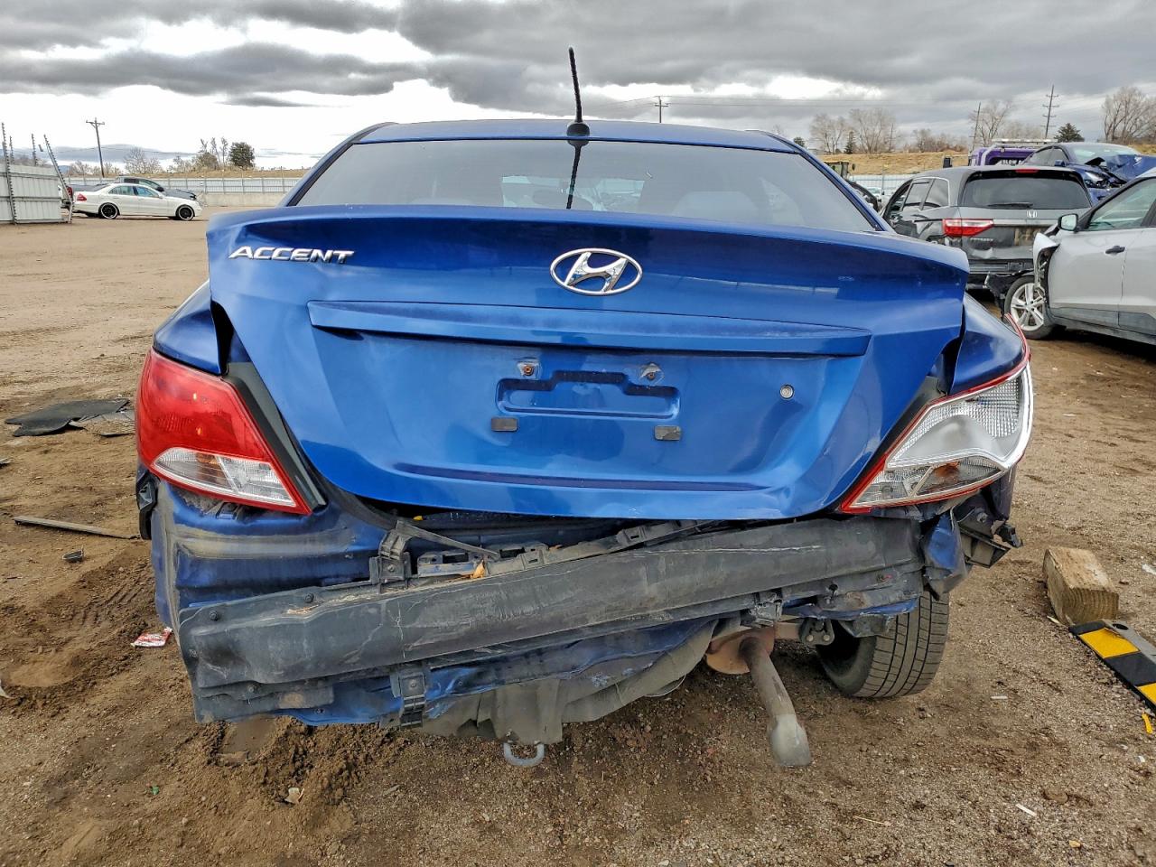 2015 Hyundai Accent Gls VIN: KMHCT4AE1FU796406 Lot: 93928745