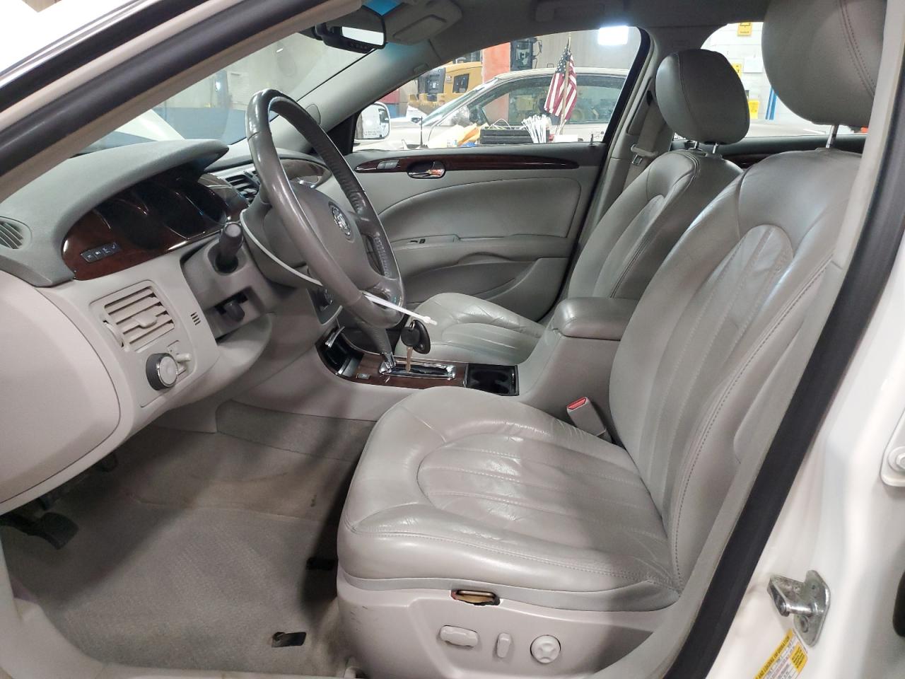 2010 Buick Lucerne Cxl VIN: 1G4HJ5EM8AU136570 Lot: 92404795