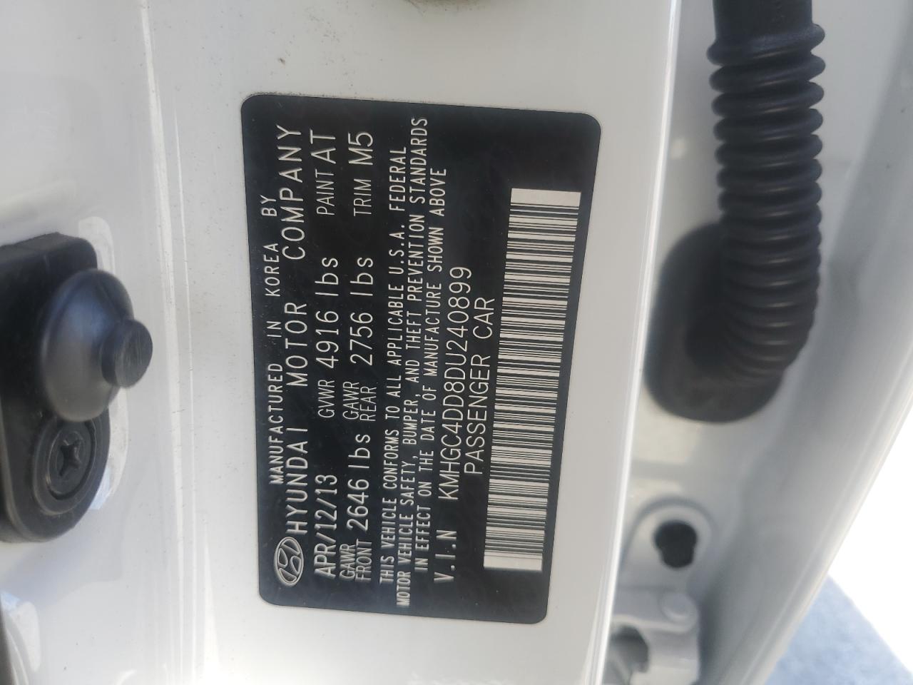 2013 Hyundai Genesis 3.8L VIN: KMHGC4DD8DU240899 Lot: 91635275