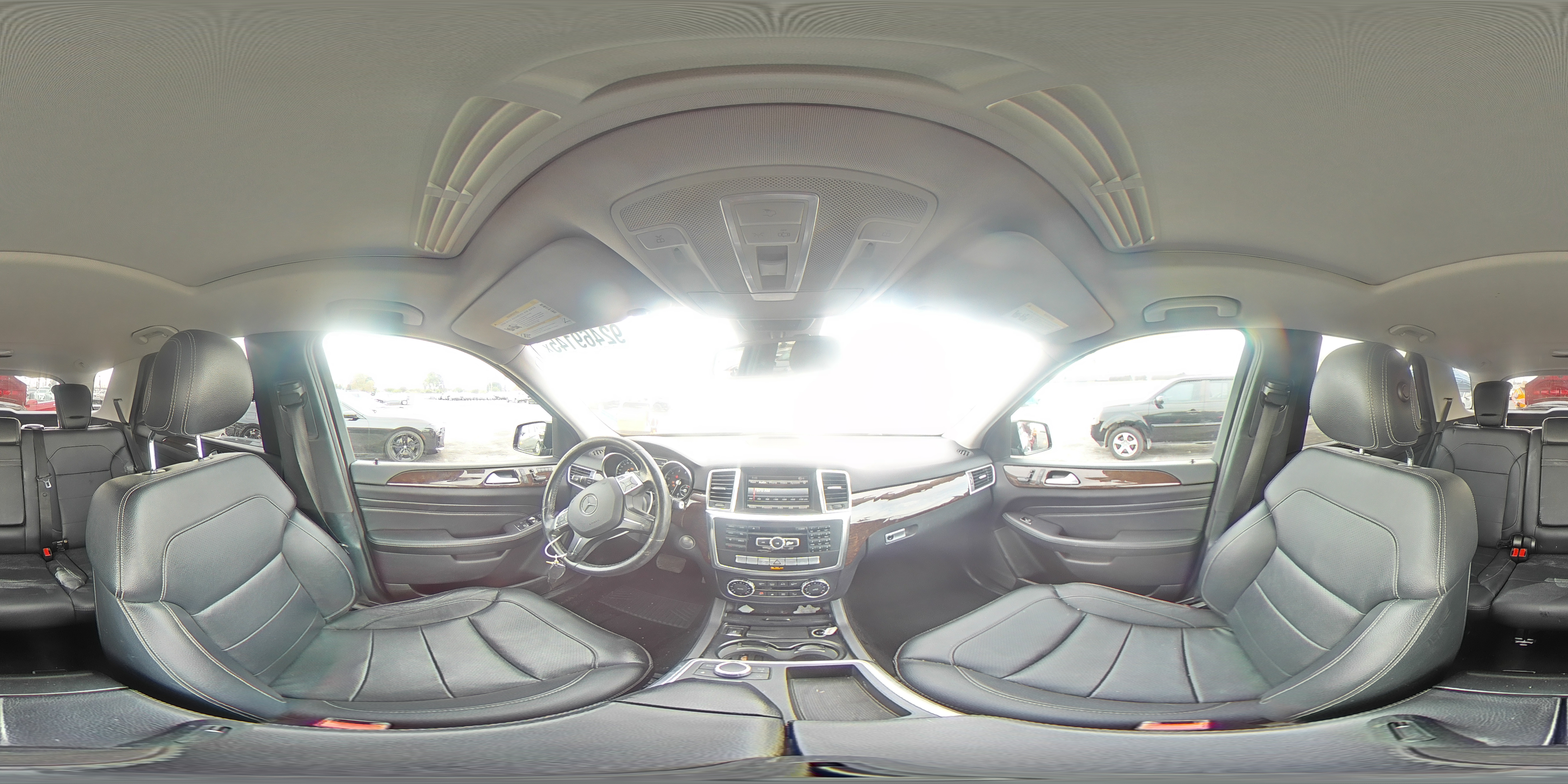 2015 Mercedes-Benz Ml 350 VIN: 4JGDA5JB8FA619231 Lot: 92469145