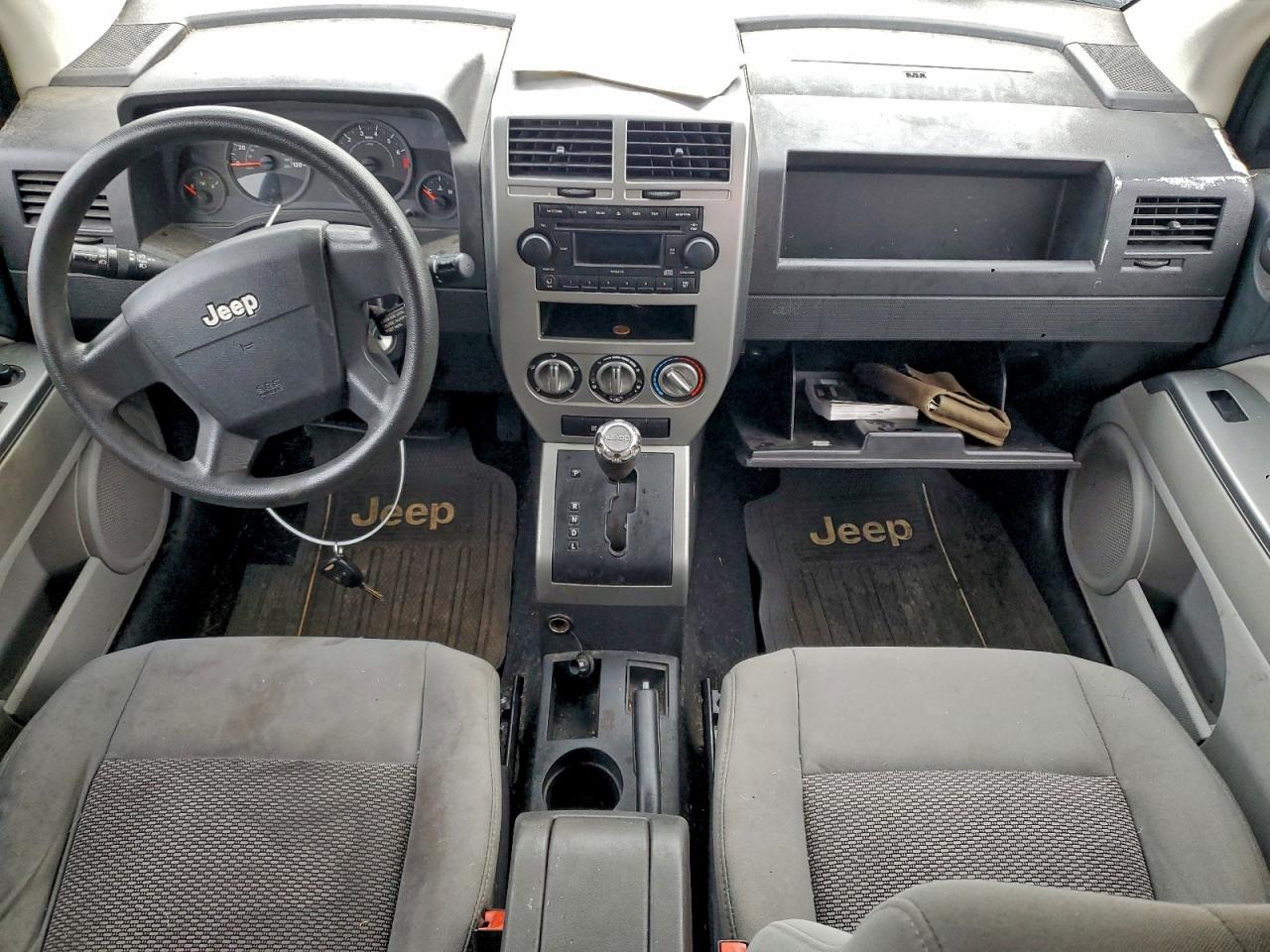 2007 Jeep Compass VIN: 1J8FT47W27D211005 Lot: 93518575