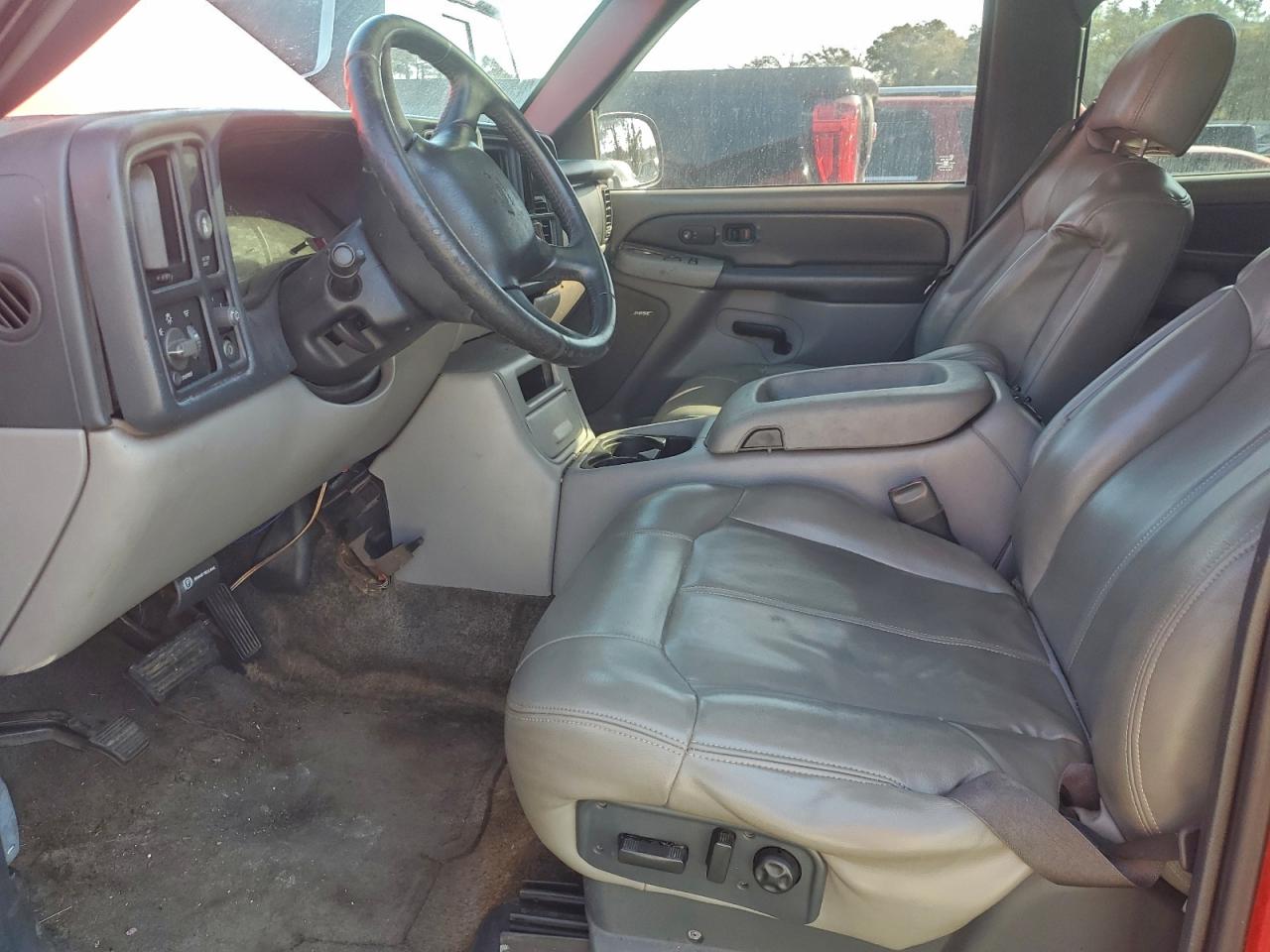 2001 Chevrolet Tahoe C1500 VIN: 1GNEC13TX1R126492 Lot: 93660775