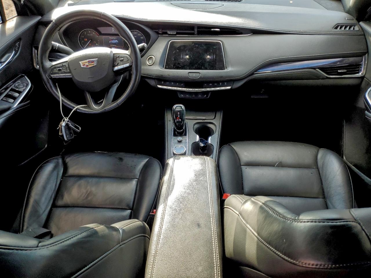 2023 Cadillac Xt4 Luxury VIN: 1GYAZAR44PF129110 Lot: 94388585