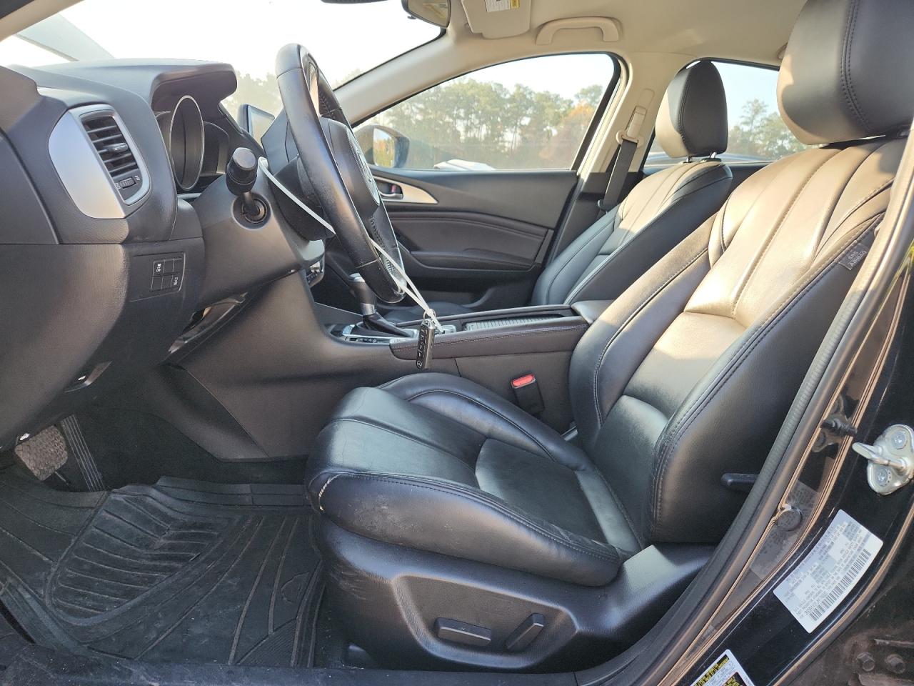 2018 Mazda 3 Touring VIN: 3MZBN1V31JM174920 Lot: 93418645