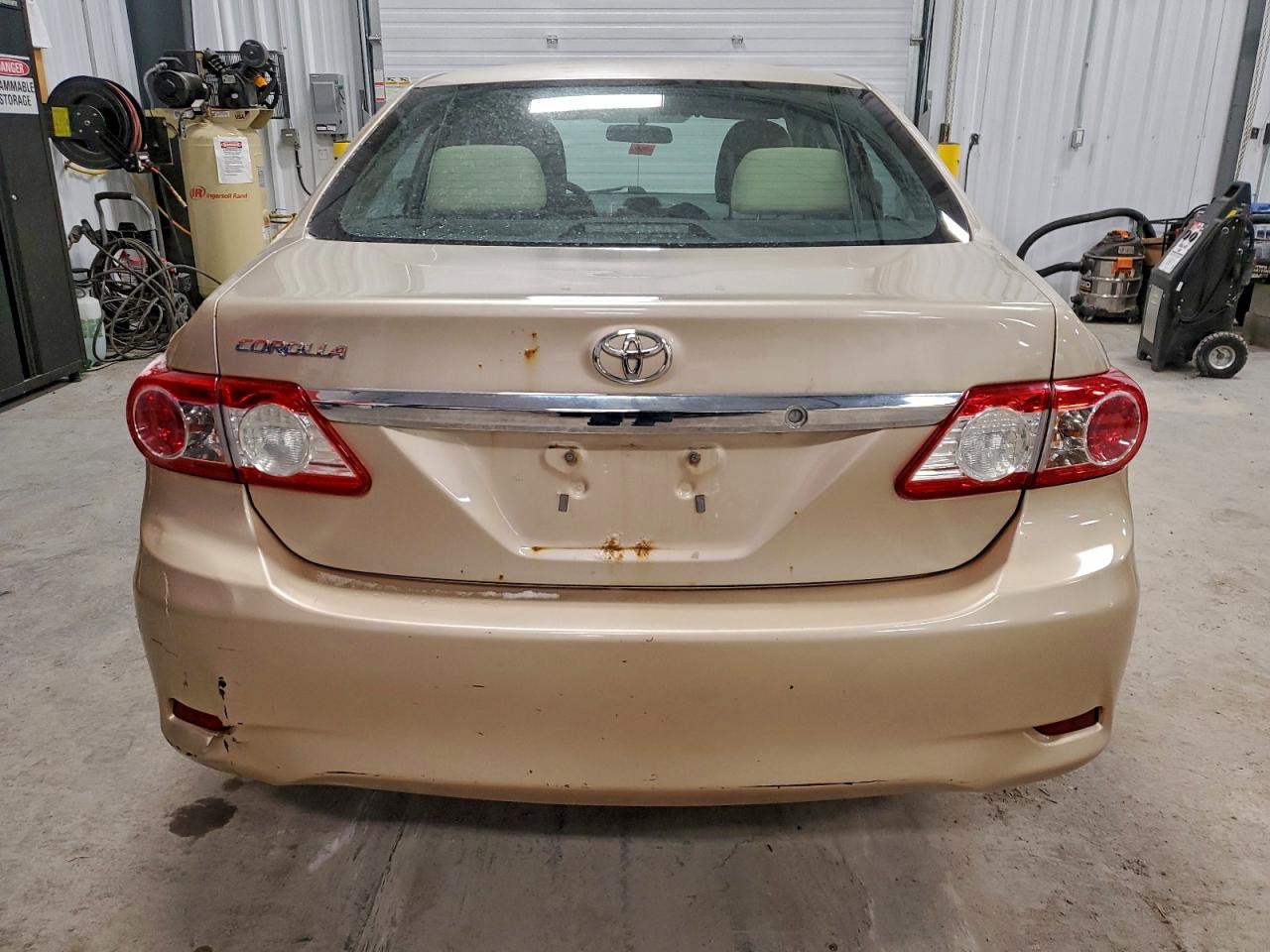 2012 Toyota Corolla Base VIN: 2T1BU4EE7CC796121 Lot: 94453675