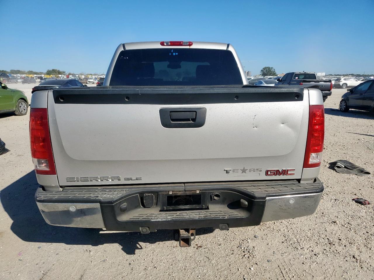 2008 GMC Sierra C1500 VIN: 3GTEC13J48G284943 Lot: 92202565