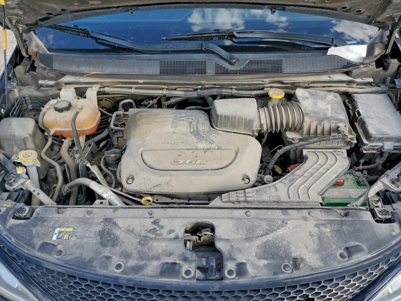 2018 Chrysler Pacifica Limited VIN: 2C4RC1GG8JR171545 Lot: 94046425