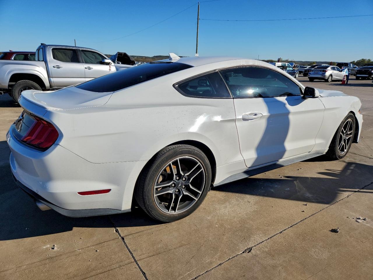 2022 Ford Mustang VIN: 1FA6P8TH7N5101638 Lot: 94450955
