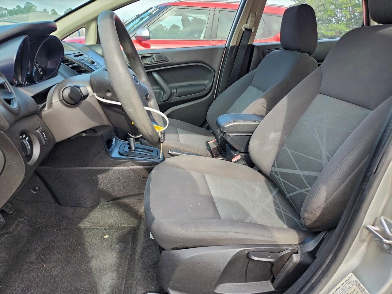 2015 Ford Fiesta S VIN: 3FADP4AJ7FM120627 Lot: 93705895