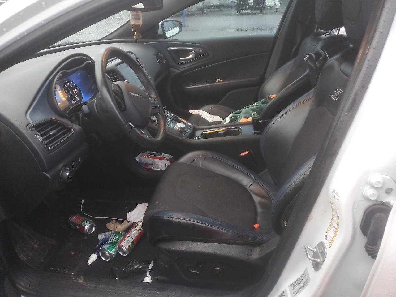 2015 Chrysler 200 S VIN: 1C3CCCDG2FN553682 Lot: 91846555