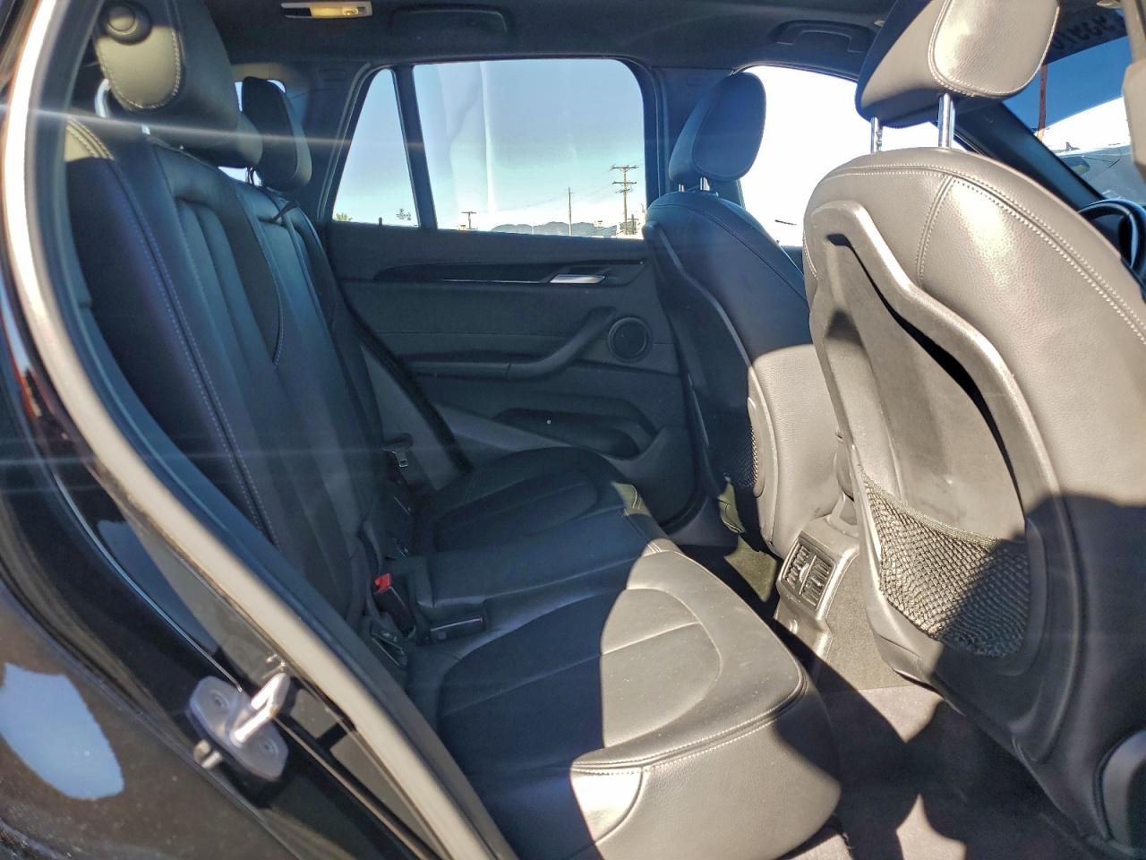 2018 BMW X1 xDrive28I VIN: WBXHT3C31J5L31193 Lot: 93976435