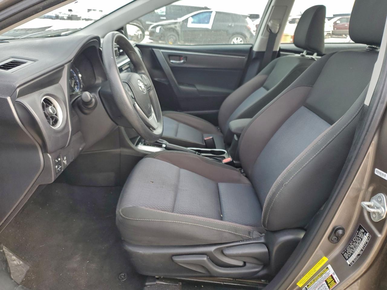 2017 Toyota Corolla L VIN: 5YFBURHE6HP670722 Lot: 94363735