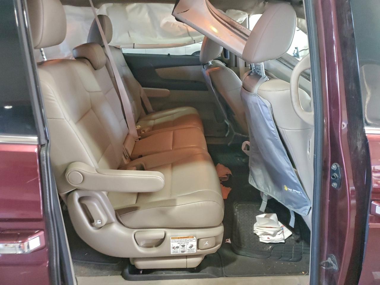 2015 Honda Odyssey Touring VIN: 5FNRL5H92FB092852 Lot: 94686355