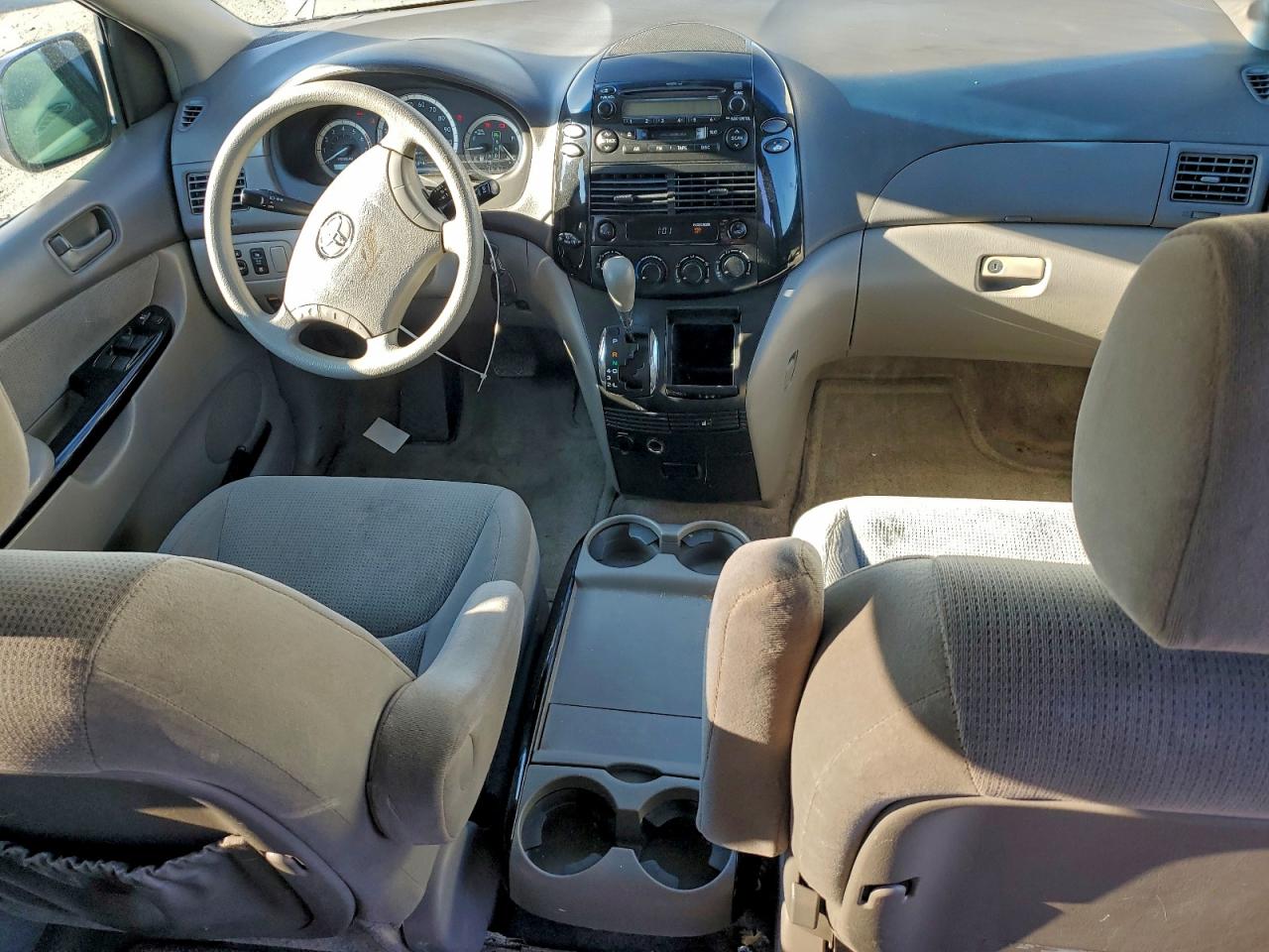 2005 Toyota Sienna Ce VIN: 5TDZA23C15S315979 Lot: 92664625