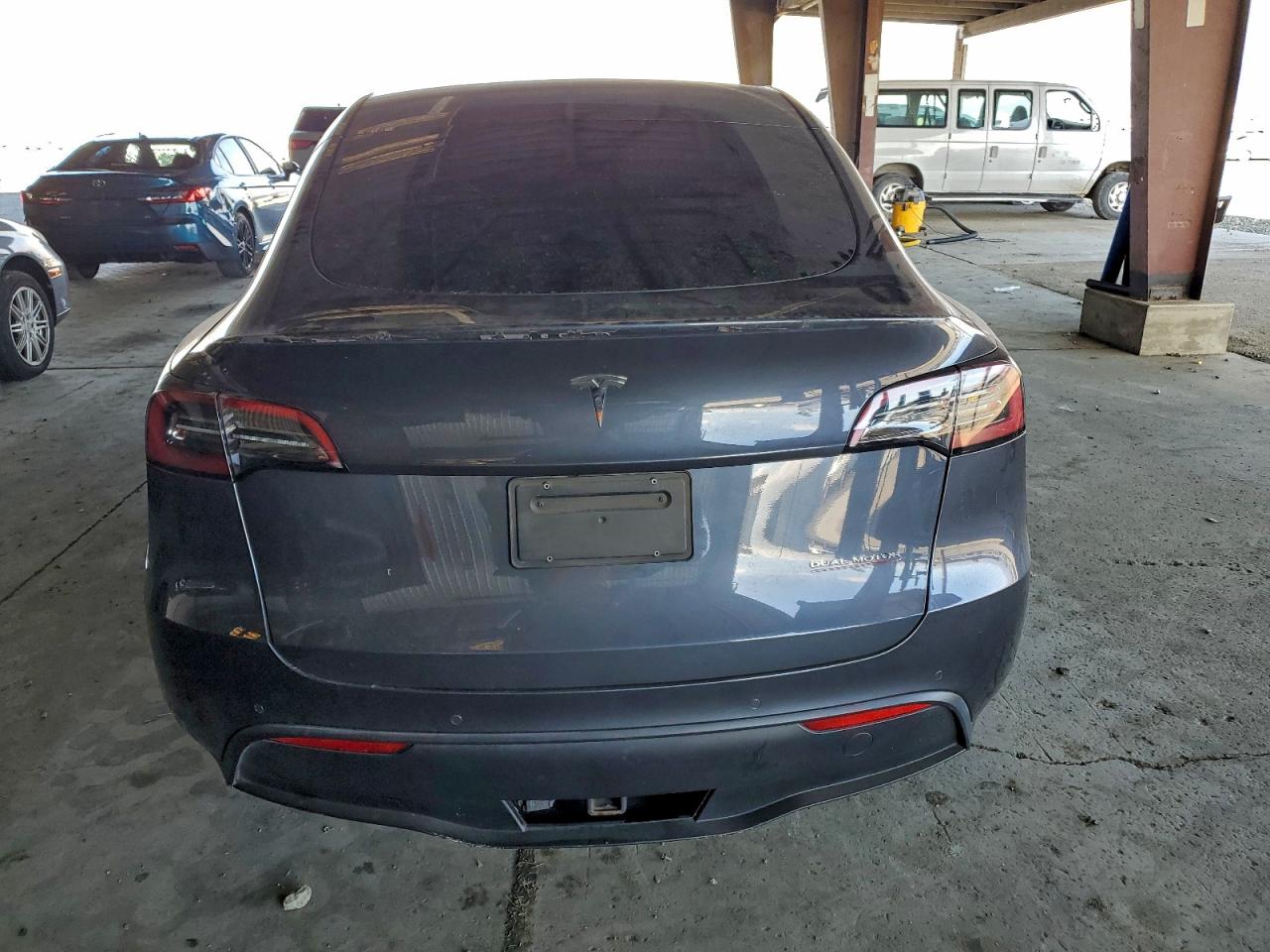 2022 Tesla Model Y VIN: 7SAYGDEF2NF547351 Lot: 94195255